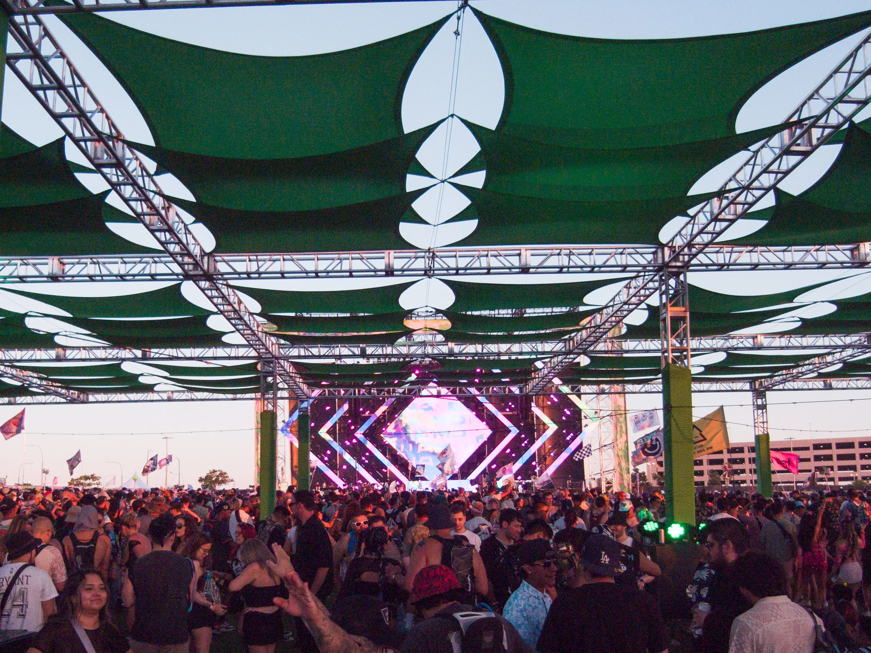 Fans enjoying sunset and the music at Hard Summer at Hollywood Park in Inglewood CA on August 3rd 2024